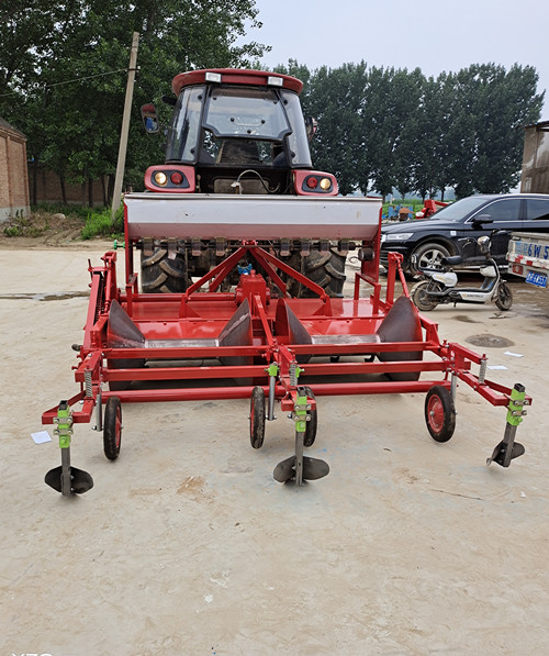 紅薯多功能 旋耕起壟 施肥 覆膜 滴灌一體機(jī)